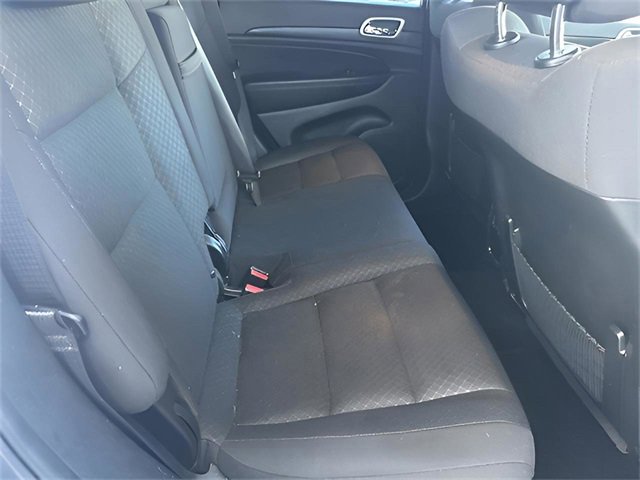 Used 2021 Jeep Grand Cherokee Laredo image 15