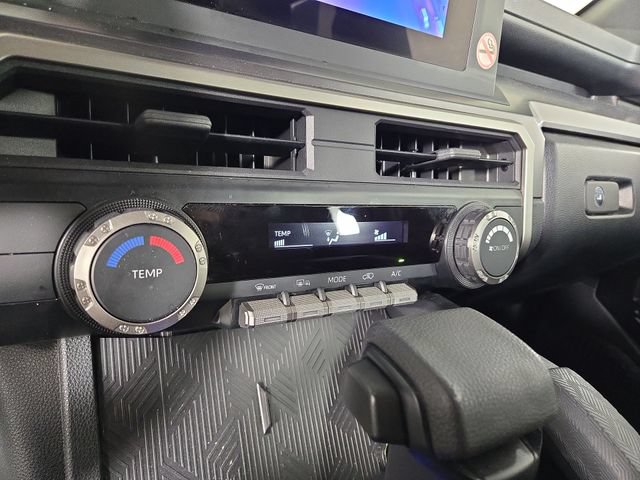 Used 2025 Toyota 4Runner SR5 AWD/4WD image 20