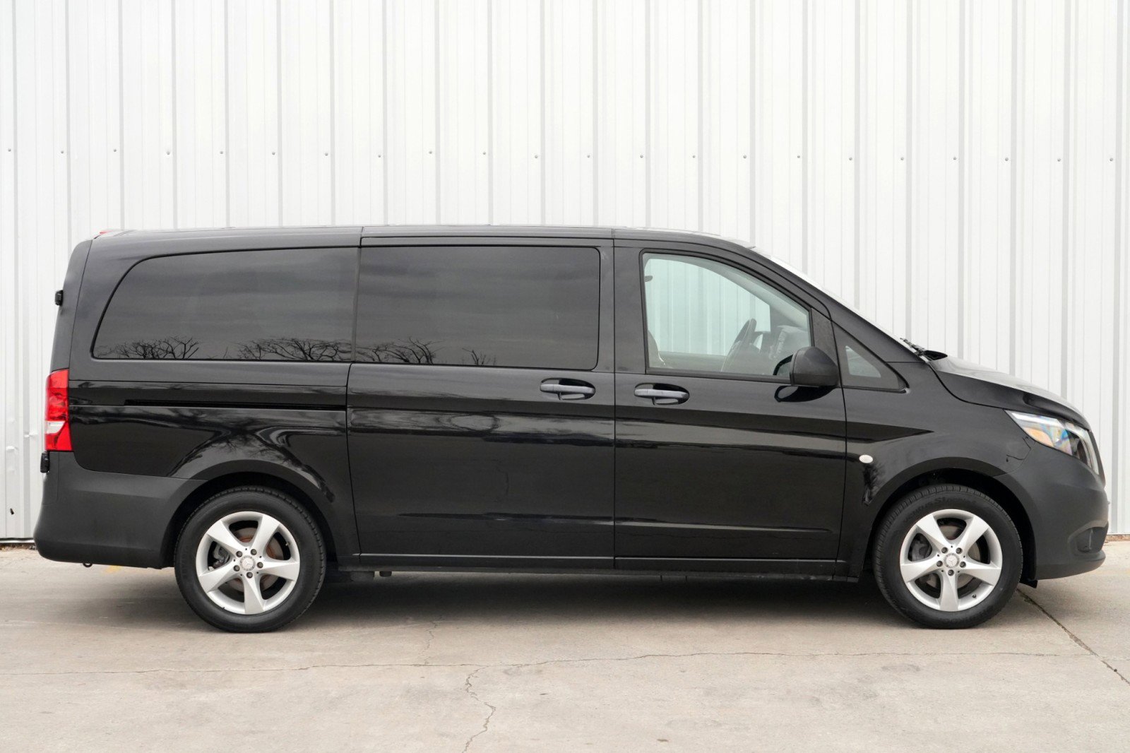 Used 2019 Mercedes-Benz Metris Passenger image 42
