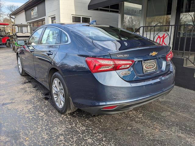 Used 2019 Chevrolet Malibu LT w/ Driver Confidence Package image 3