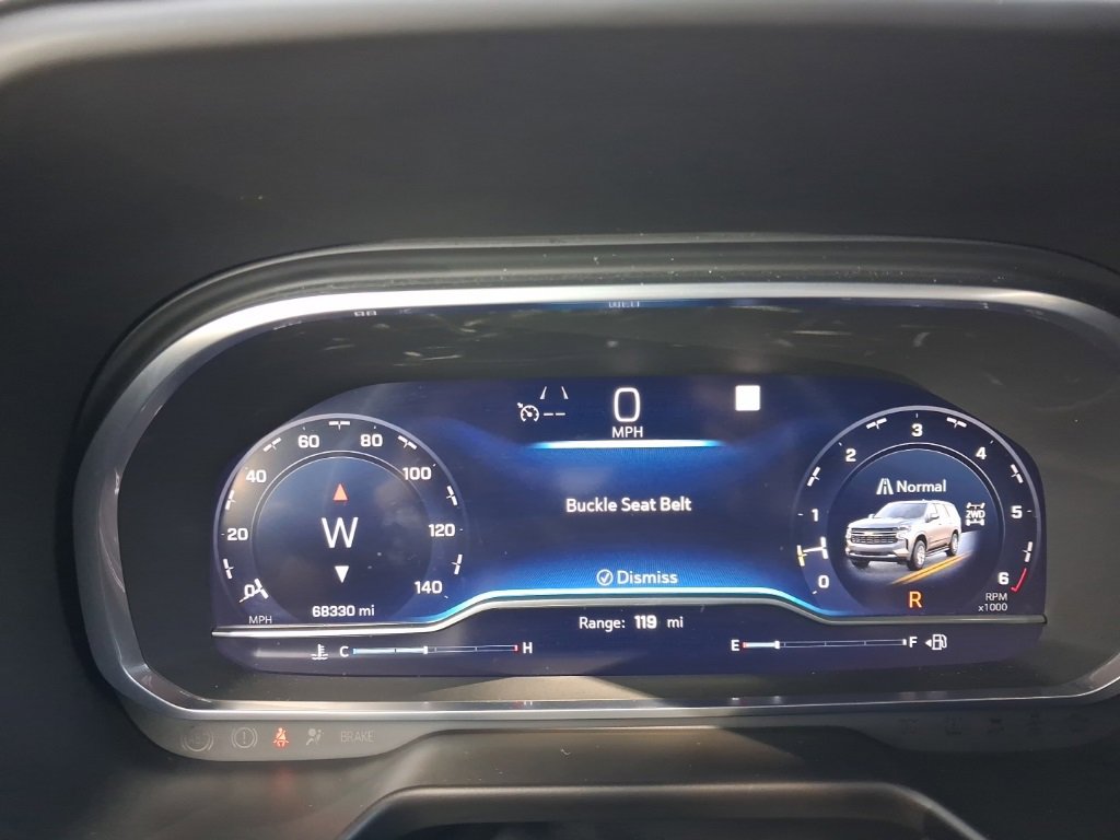 Used 2023 Chevrolet Suburban Z71 w/ Luxury Package image 37