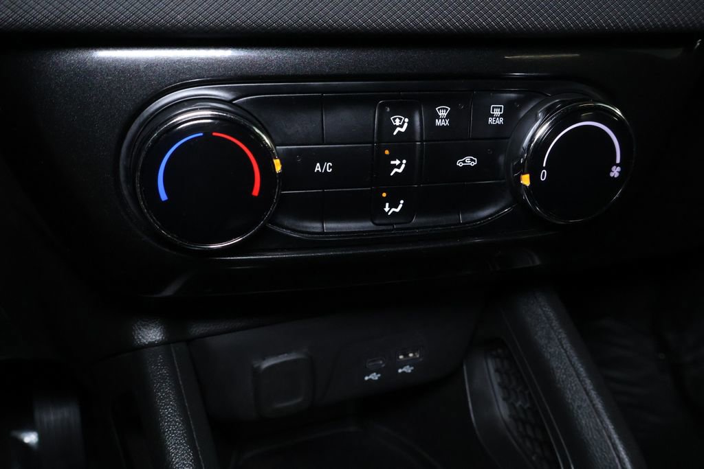 Used 2025 Chevrolet TrailBlazer LT image 29