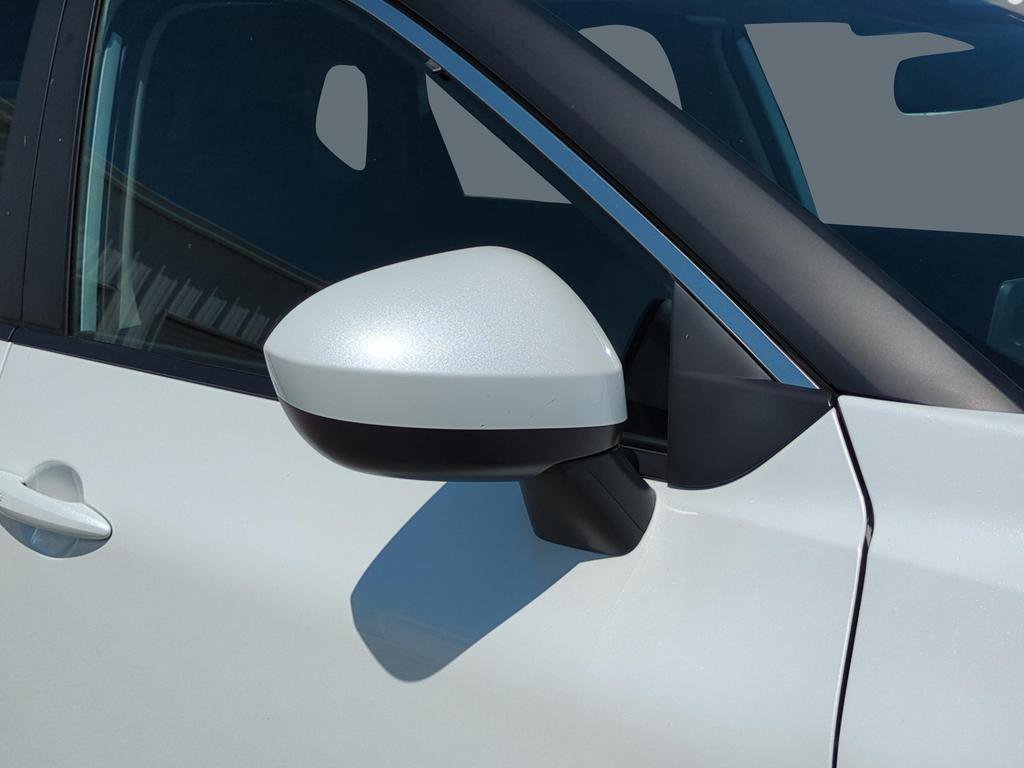 Certified 2025 Nissan Rogue SV w/ SV Premium Package image 11