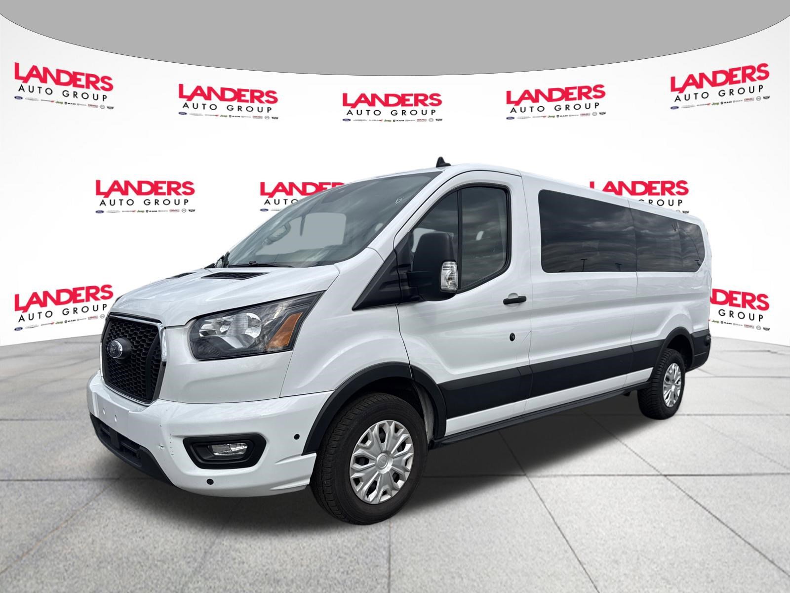 Used 2024 Ford Transit 350 XLT image 7
