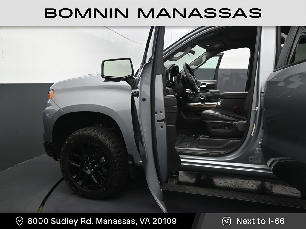 Used 2024 Chevrolet Silverado 1500 LT Trail Boss w/ LT Trail Boss Premium Package image 13
