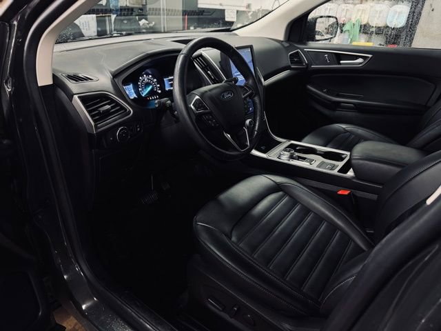 Used 2022 Ford Edge SEL w/ Convenience Package image 18