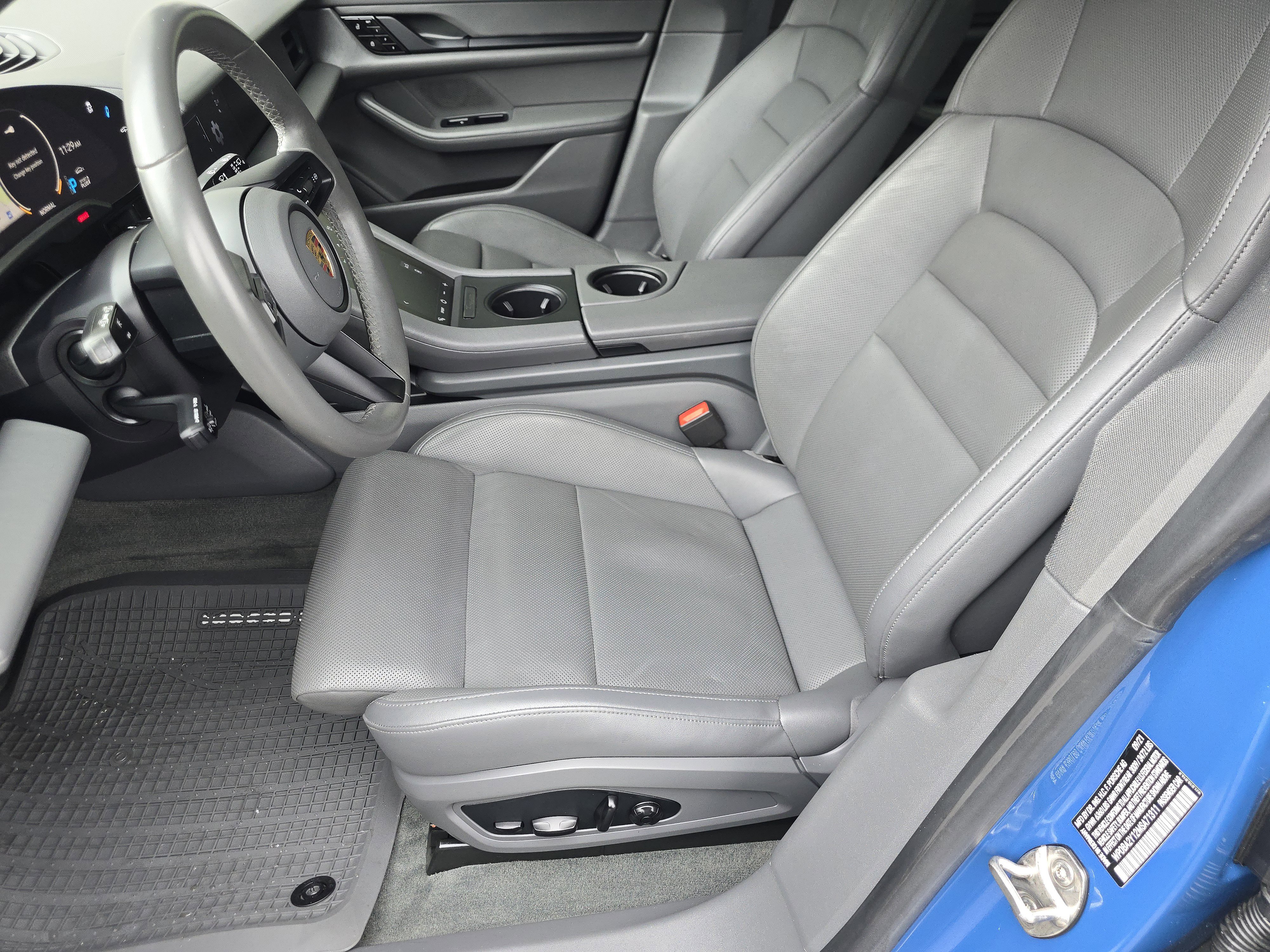 Certified 2021 Porsche Taycan 4 Cross Turismo image 5