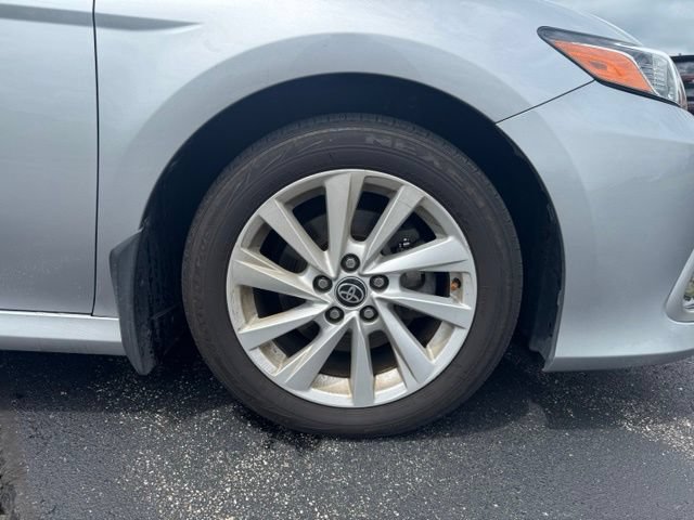 Used 2022 Toyota Camry LE w/ Convenience Package FWD image 9