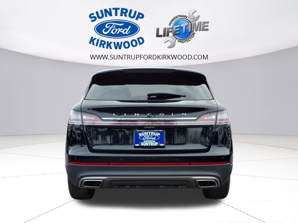 Used 2022 Lincoln Nautilus AWD image 28