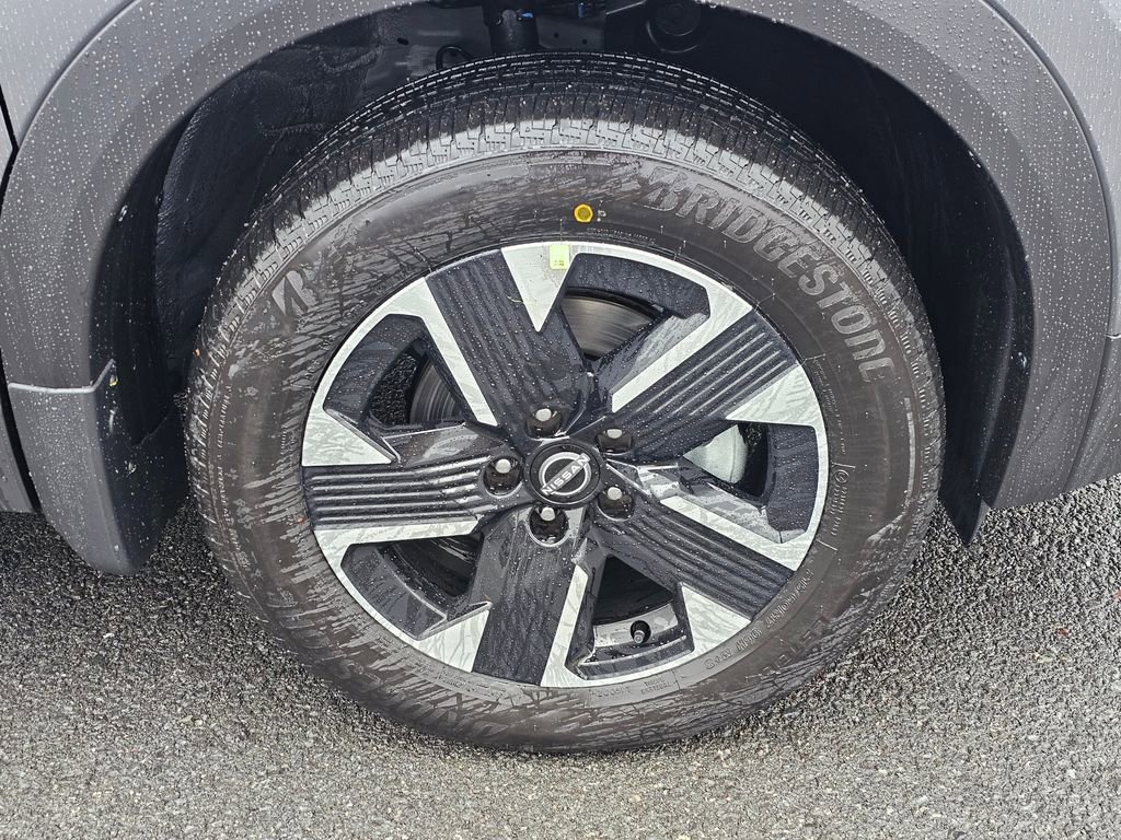 New 2026 Nissan Kicks SV w/ SV Premium Package image 30