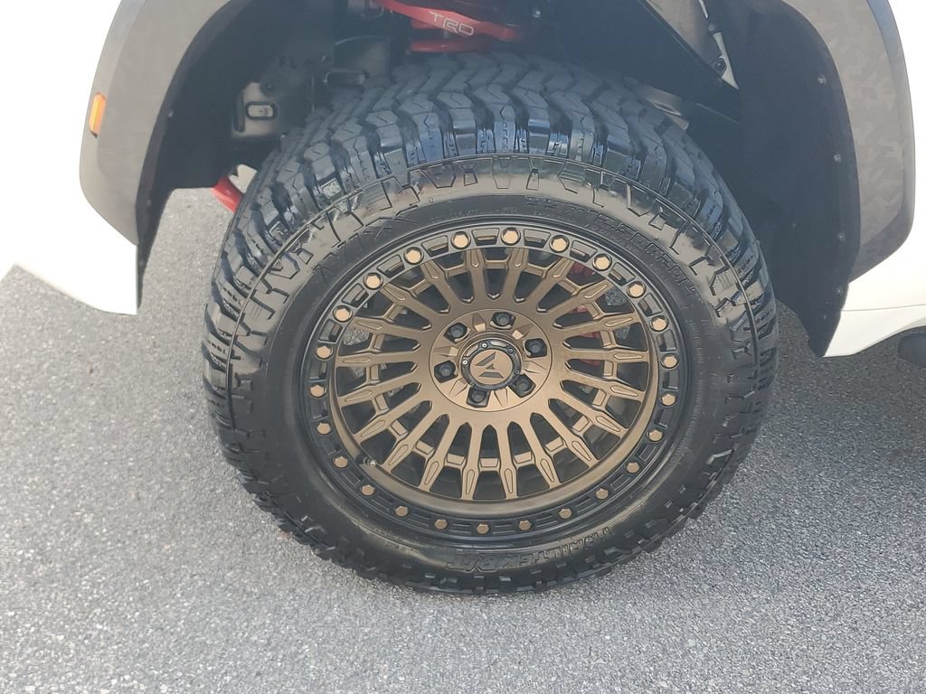 Used 2025 Toyota Tundra TRD Pro AWD/4WD image 11