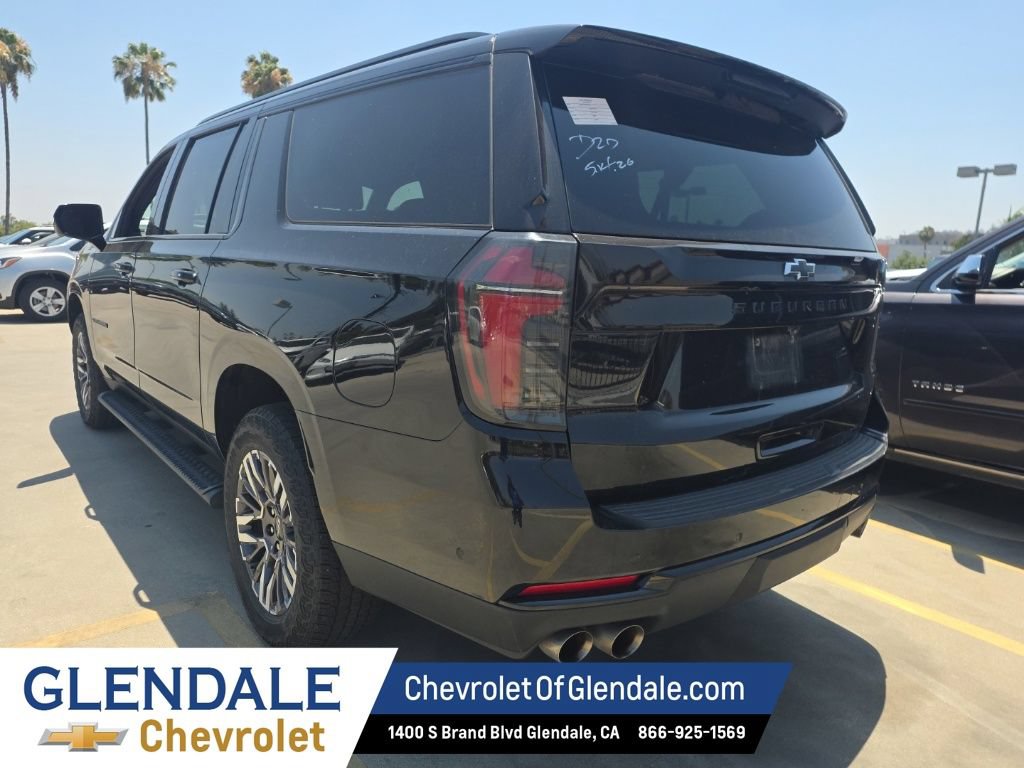 Certified 2025 Chevrolet Suburban Z71 AWD/4WD image 4
