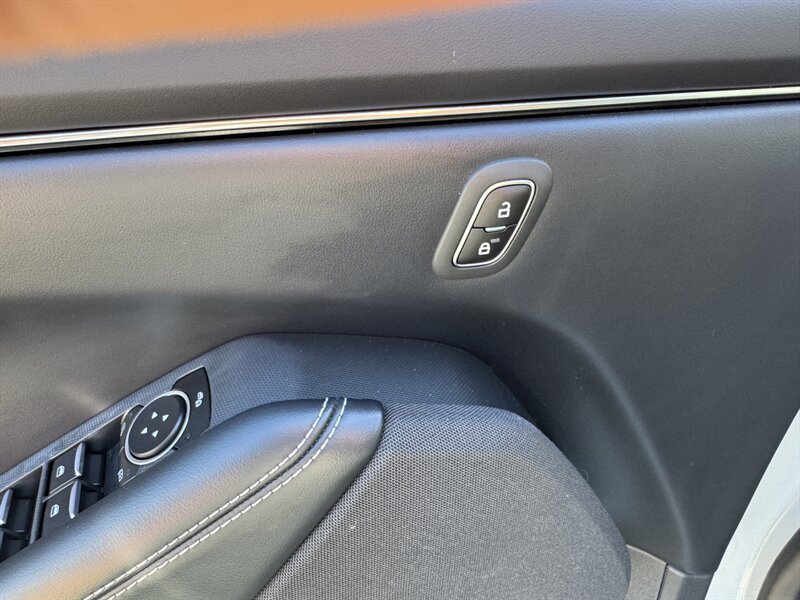 Used 2023 Ford Mustang Mach-E Select RWD image 27