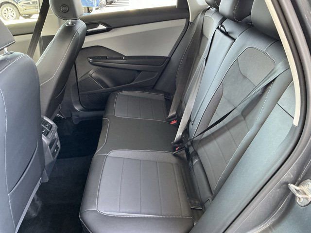 Used 2022 Volkswagen Taos SE image 14