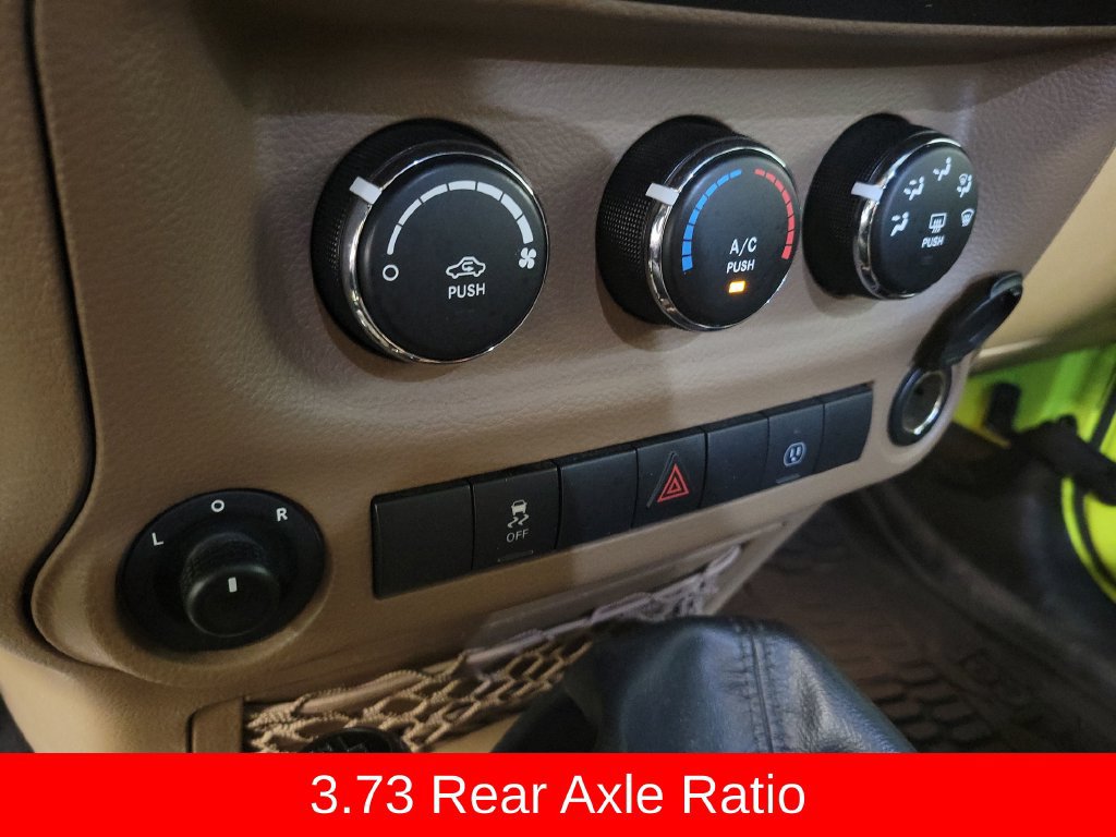 Used 2016 Jeep Wrangler Unlimited Sahara w/ Mopar Chrome Edition Group AWD/4WD image 19