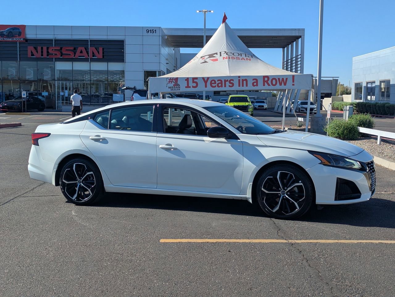 Certified 2025 Nissan Altima 2.5 SR image 12