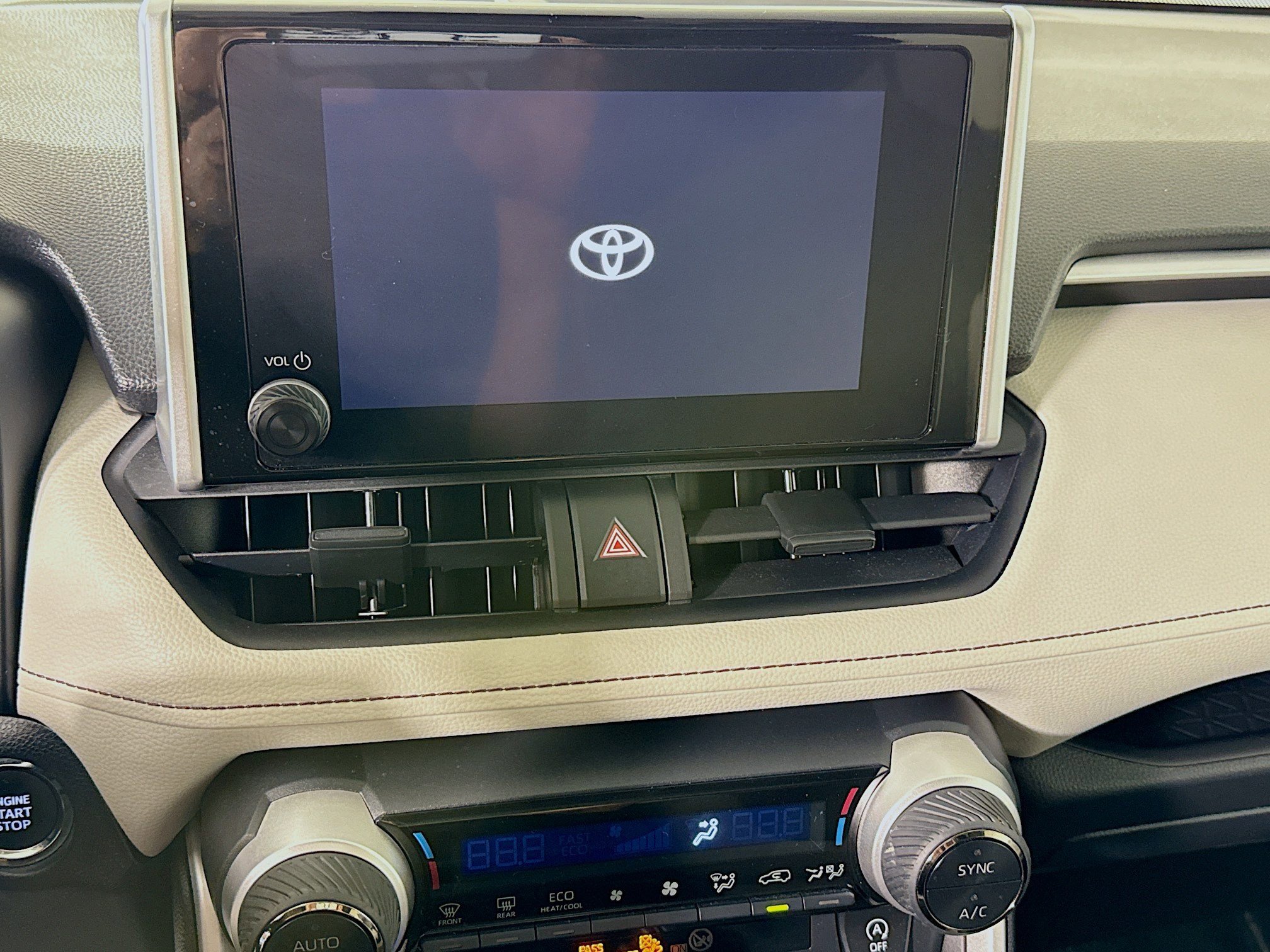 Used 2023 Toyota RAV4 XLE image 18