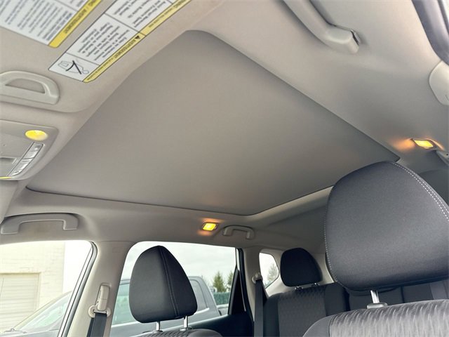 Used 2018 Nissan Rogue SV w/ Sun & Sound Touring Package image 10