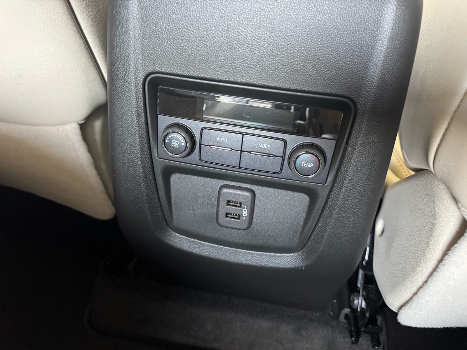 Certified 2023 Buick Enclave Essence w/ Experience Buick Package AWD/4WD image 12