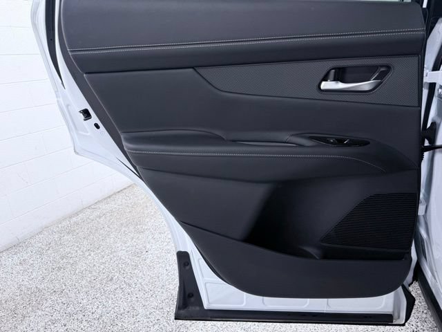 Used 2025 Nissan Murano SL AWD/4WD image 23