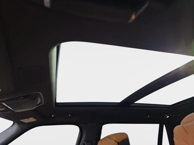 Used 2021 Land Rover Range Rover Autobiography Fifty Edition AWD/4WD image 32