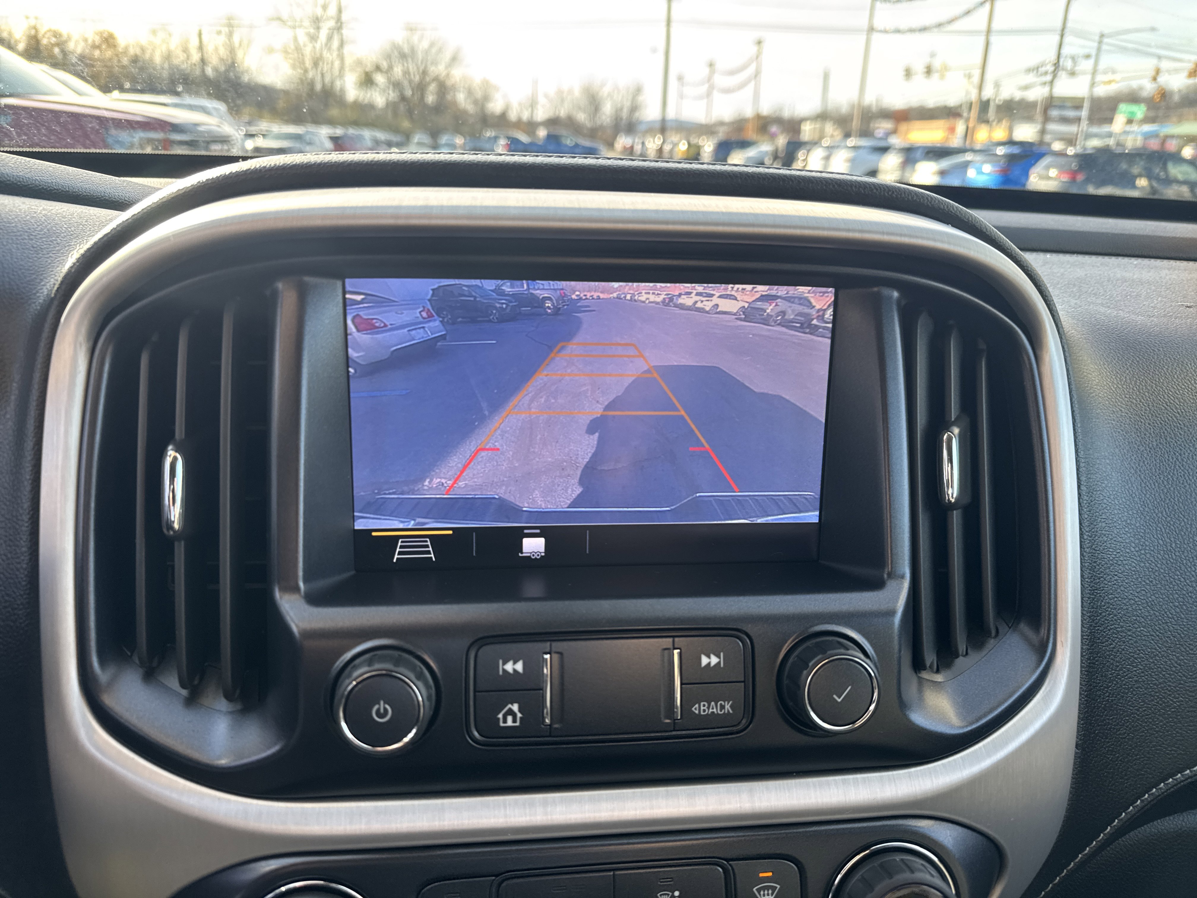 Used 2020 GMC Canyon SLE w/ Elevation Edition image 26