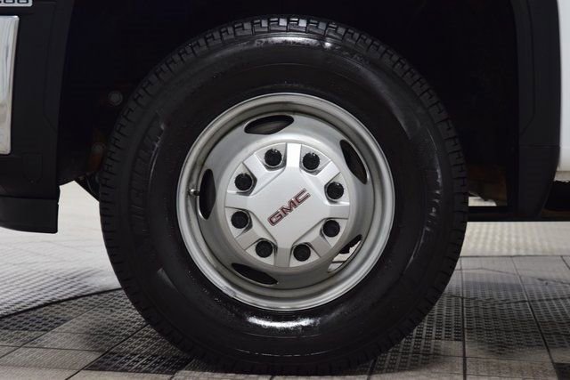 Used 2024 GMC Sierra 3500 Pro w/ Convenience Package image 17