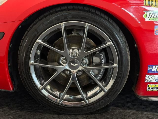 Used 2013 Chevrolet Corvette Coupe RWD image 25