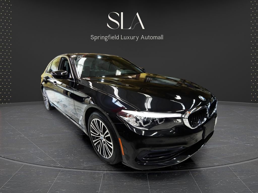 Used 2019 BMW 540i xDrive image 3