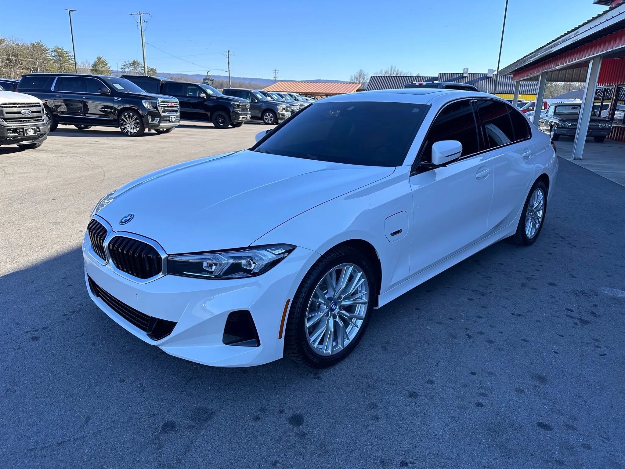 Used 2023 BMW 330e w/ Driving Assistance Package image 2