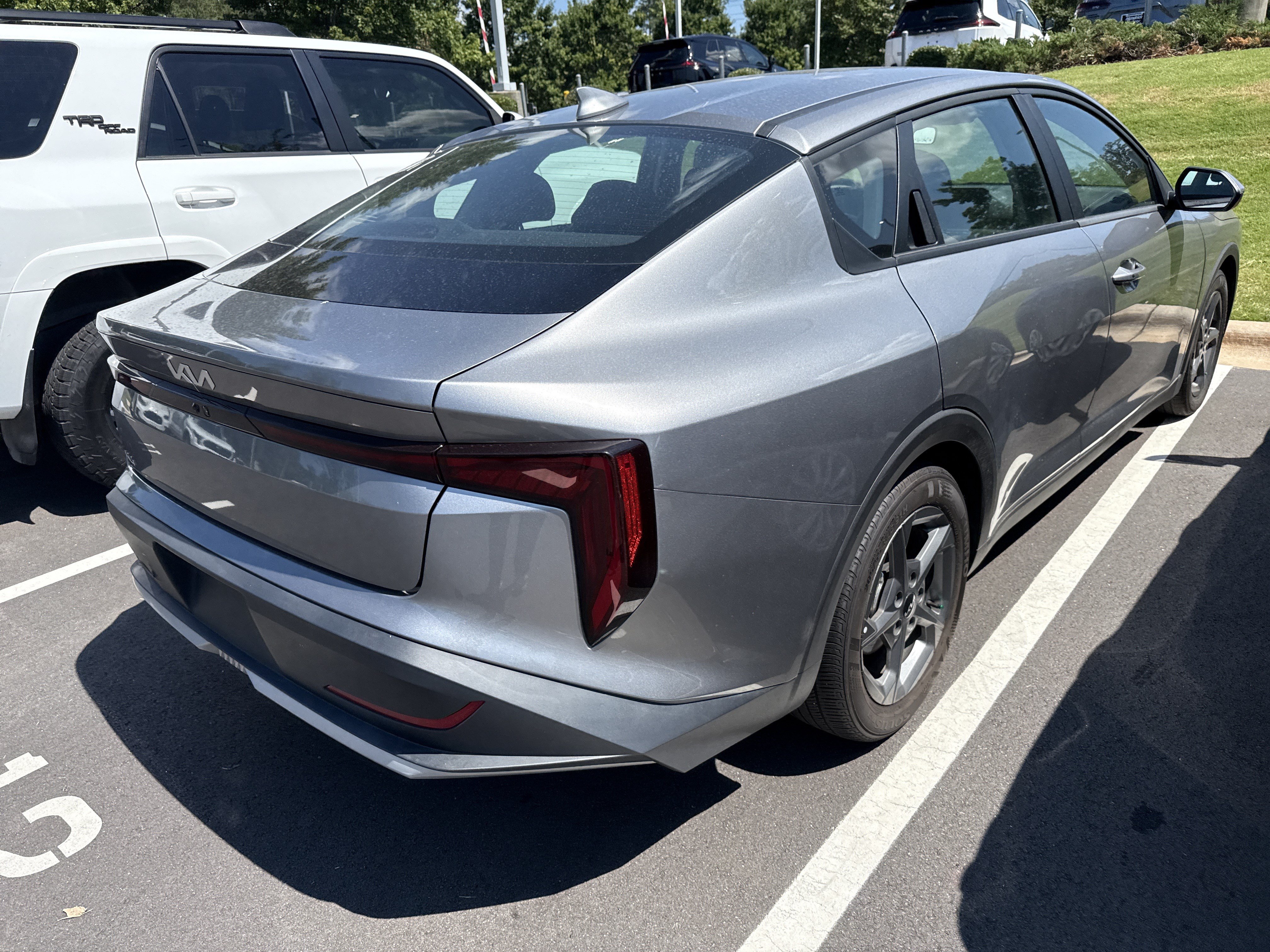 Used 2025 Kia K4 FWD image 42