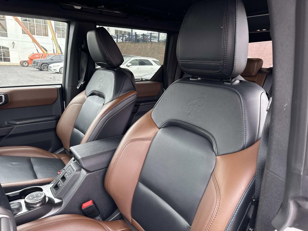 Used 2024 Ford Bronco Outer Banks w/ Sasquatch Package image 17