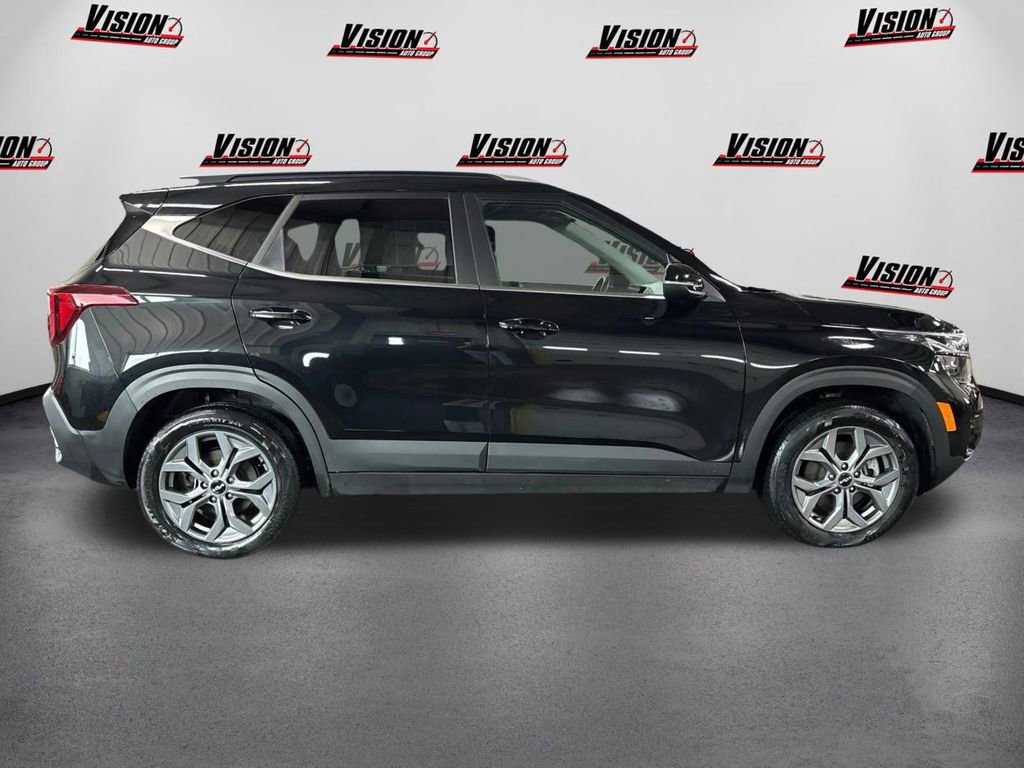 Certified 2024 Kia Seltos S image 4