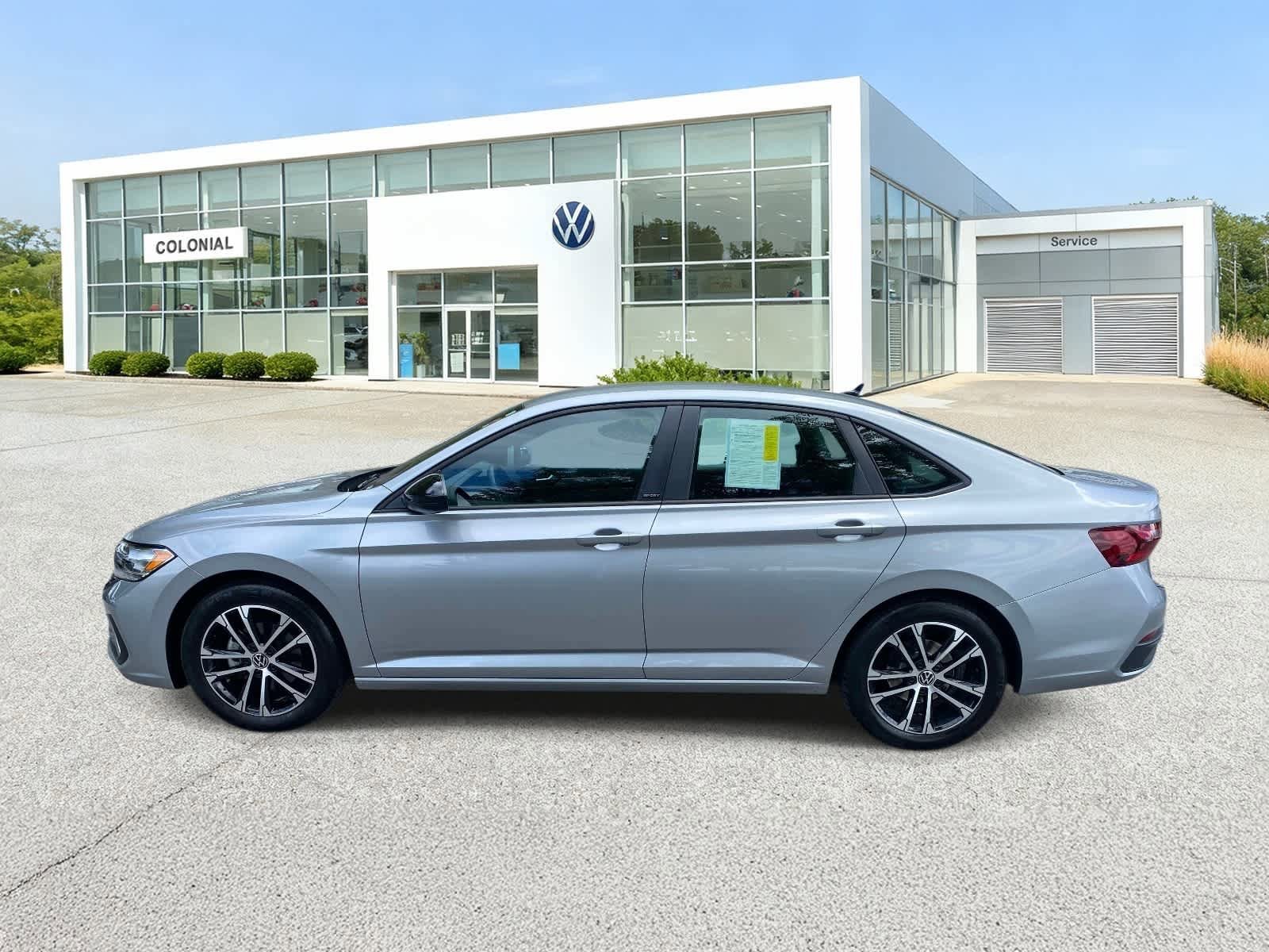 Certified 2023 Volkswagen Jetta Sport FWD image 2