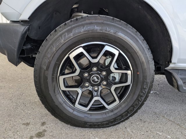 Used 2025 Ford Bronco Outer Banks AWD/4WD image 24