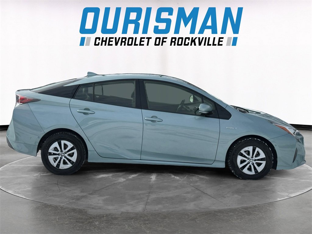 Used 2017 Toyota Prius Three image 7