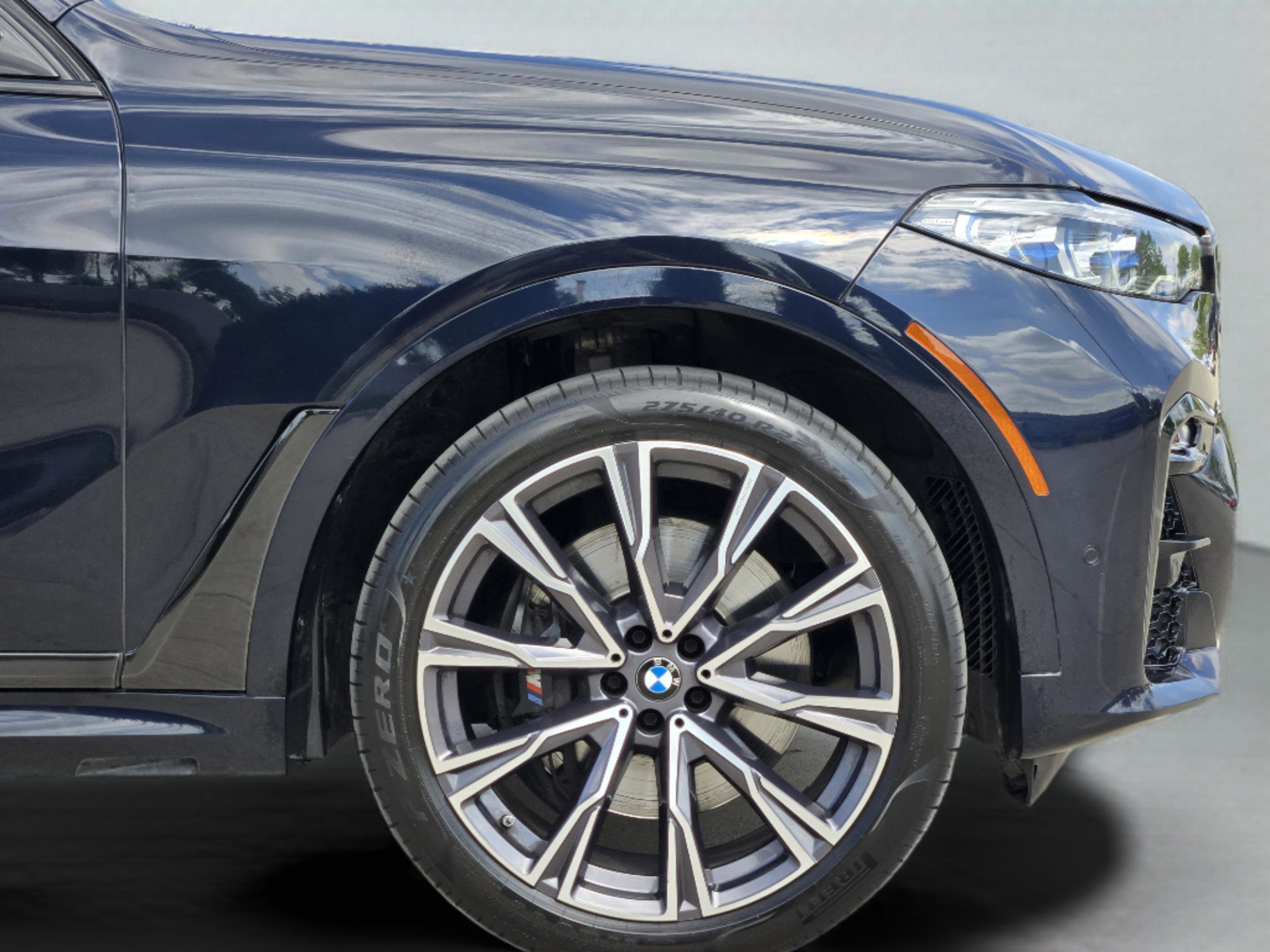 Used 2021 BMW X7 M50i image 36