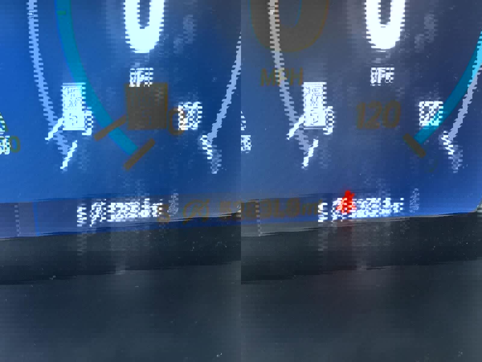 Used 2023 Ford F150 Platinum image 17