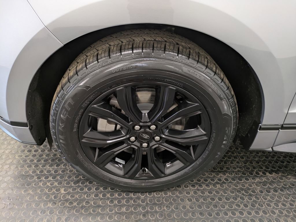 Used 2022 Ford Edge SE w/ Black Appearance Package AWD/4WD image 7