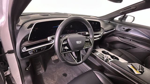 Used 2024 Cadillac Lyriq Tech AWD/4WD image 14