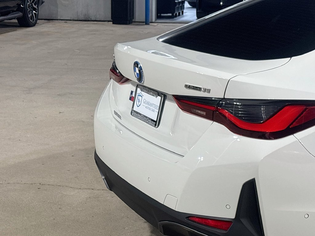 Used 2024 BMW i4 eDrive35 w/ Premium Package RWD image 12
