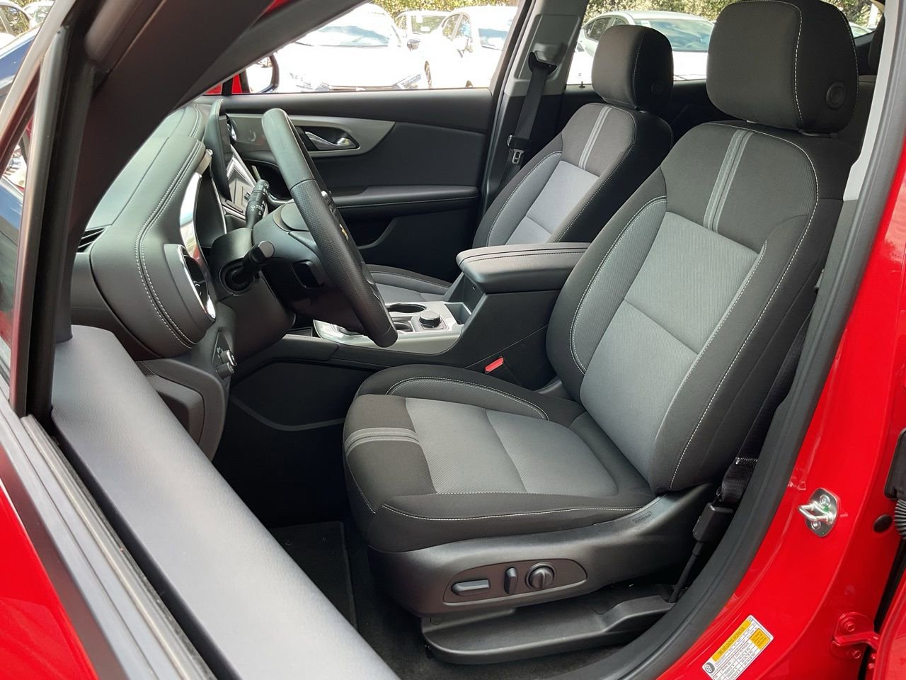 Used 2025 Chevrolet Blazer LT image 14
