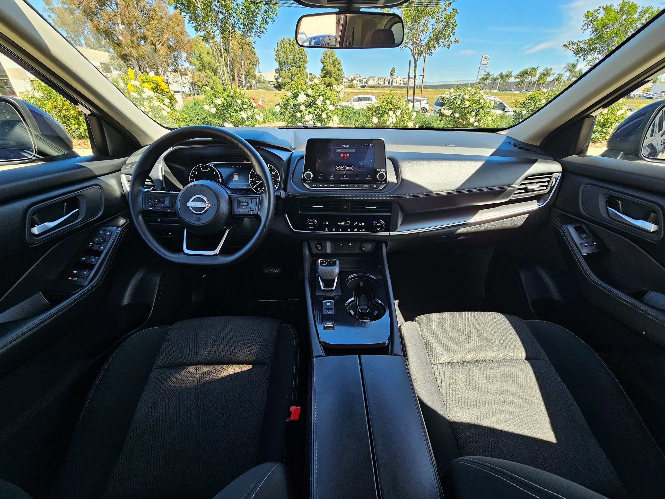 Used 2024 Nissan Rogue SV FWD image 19