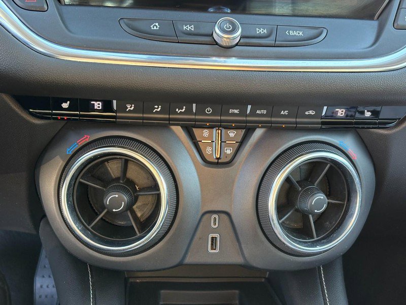 Certified 2024 Chevrolet Blazer LT w/ Convenience Package image 23