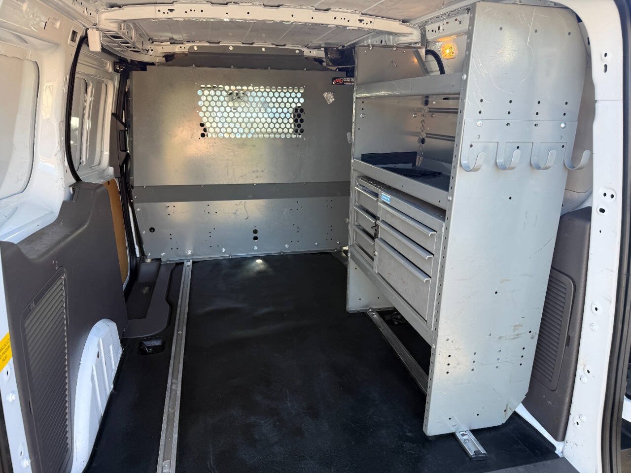 Used 2022 Ford Transit Connect XL FWD image 10