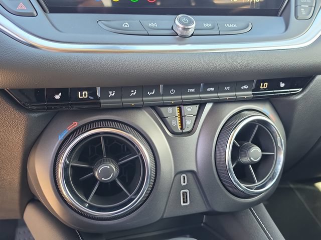 New 2026 Chevrolet Blazer LT w/ Sound & Technology Package FWD image 27
