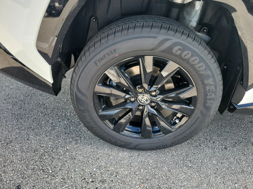 New 2026 Toyota RAV4 SE AWD/4WD image 30