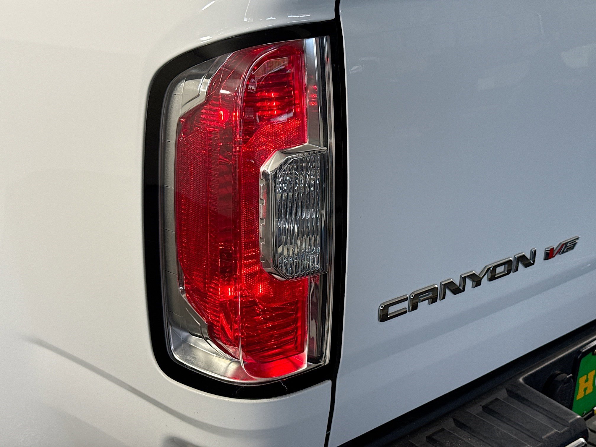 Used 2020 GMC Canyon SLE w/ Elevation Edition image 35
