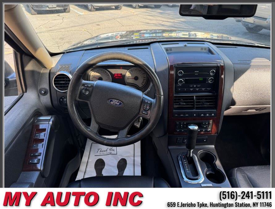 Used 2010 Ford Explorer Limited image 12