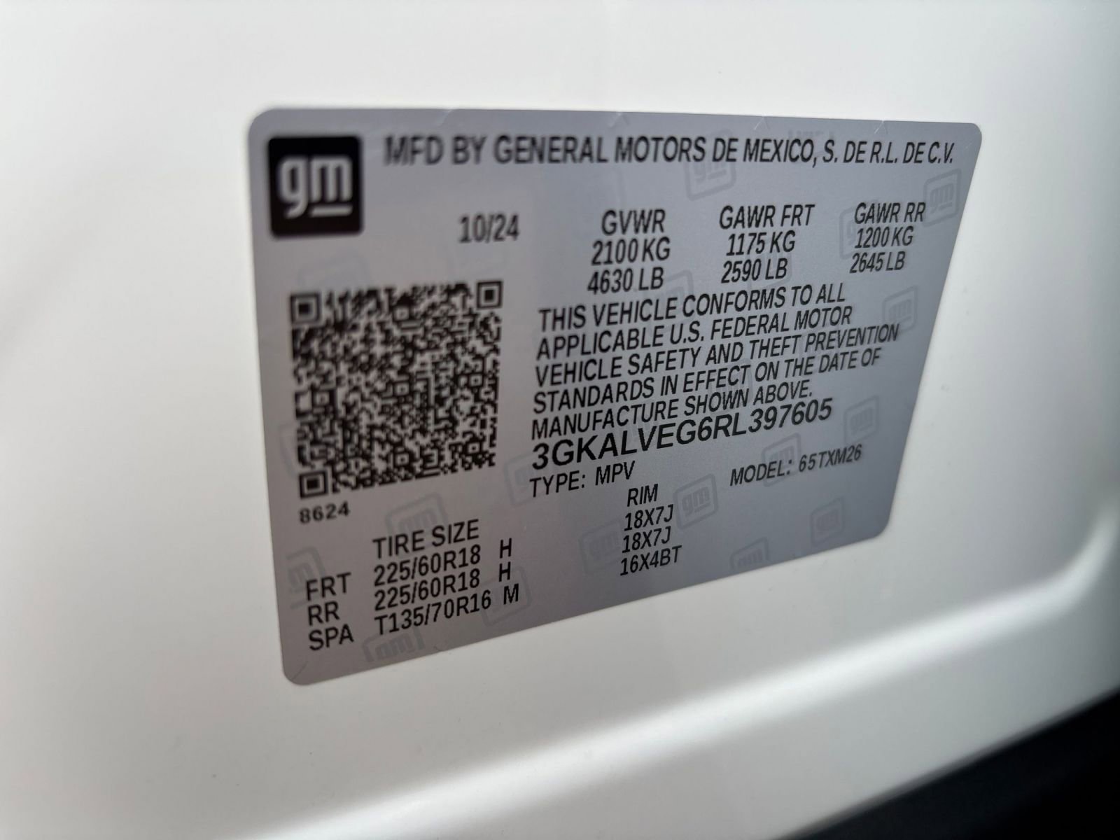 Used 2024 GMC Terrain SLT AWD/4WD image 31